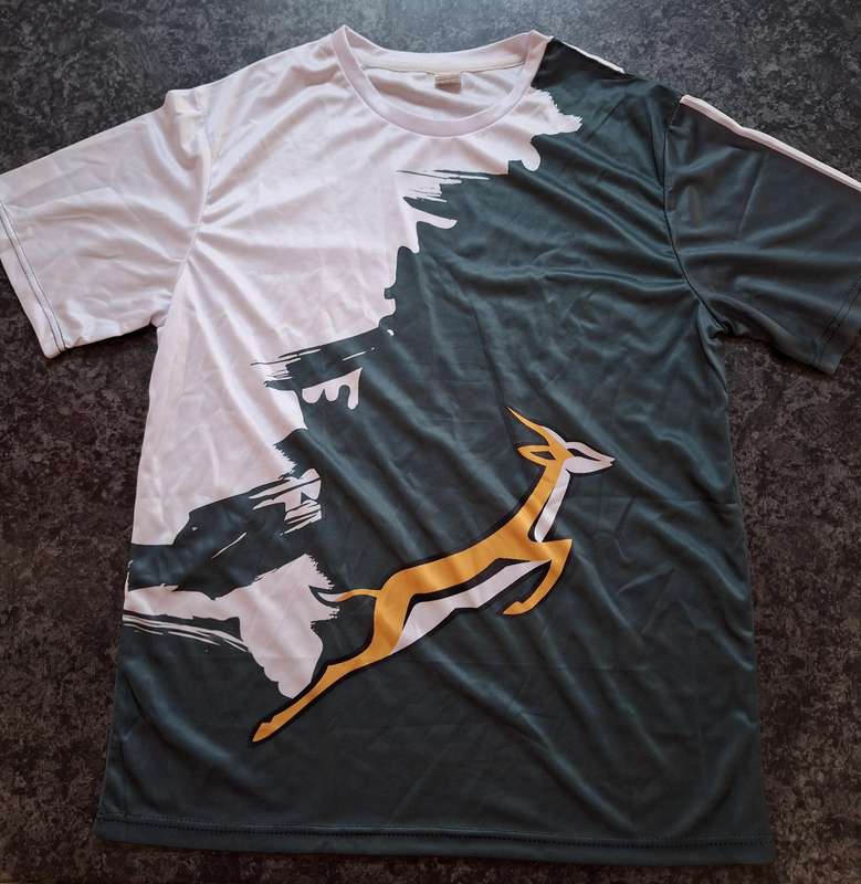 Size L Springbok Supporters Shirt