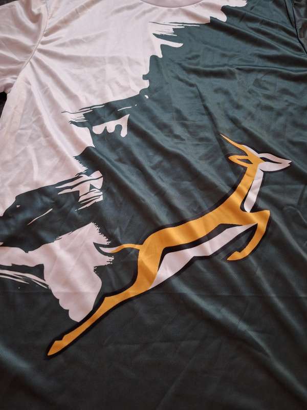 Size L Springbok Supporters Shirt