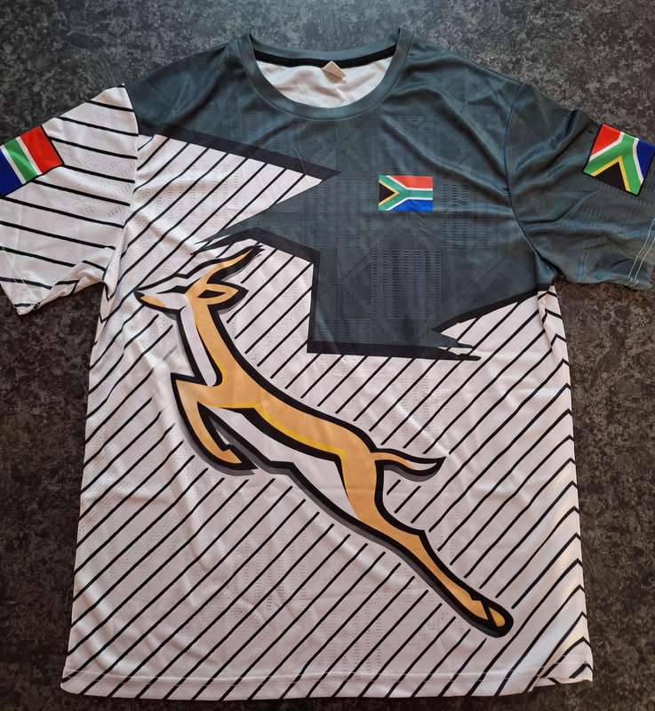 Size L Springbok Supporters Shirt