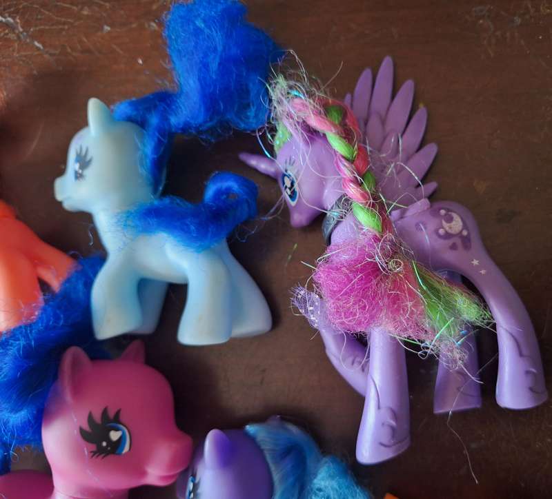 Pony toy lot