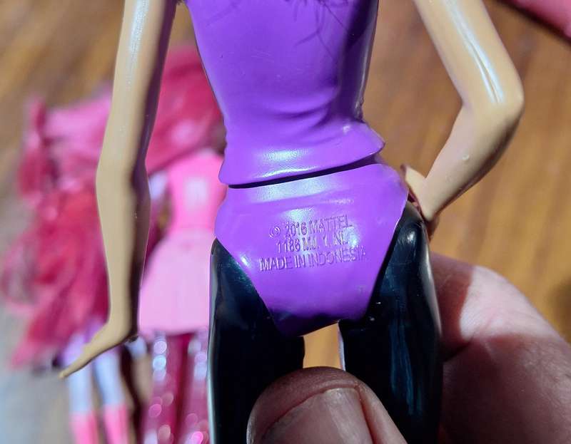 Barbie doll lot