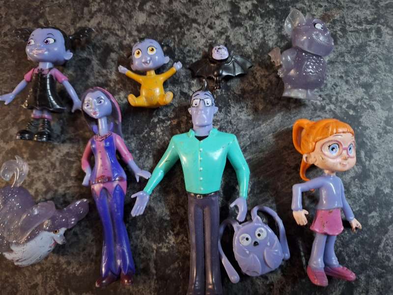 Mini Vamparina figure set