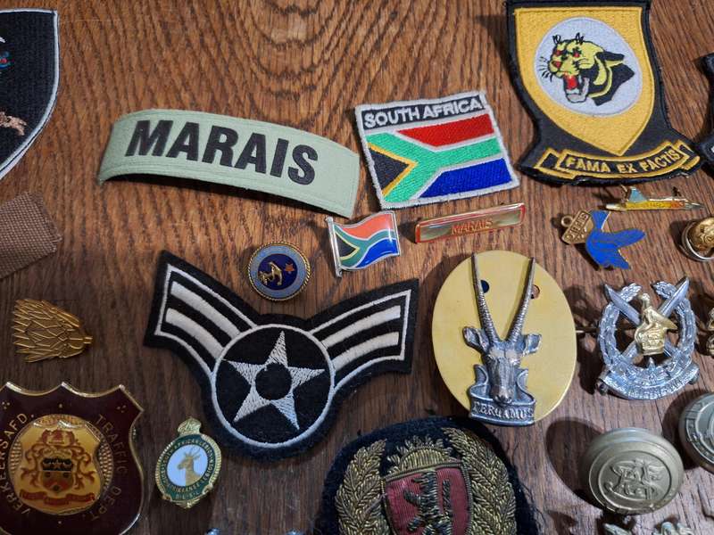 Large Mixed lot of Militaria items