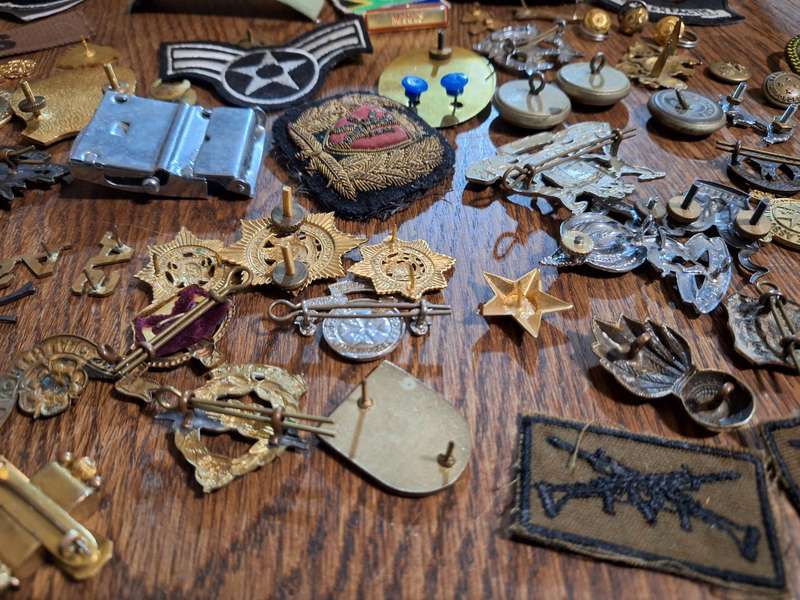 Large Mixed lot of Militaria items