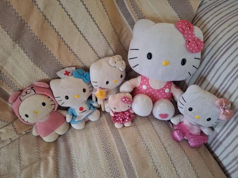Hello Kitty Soft toy lot
