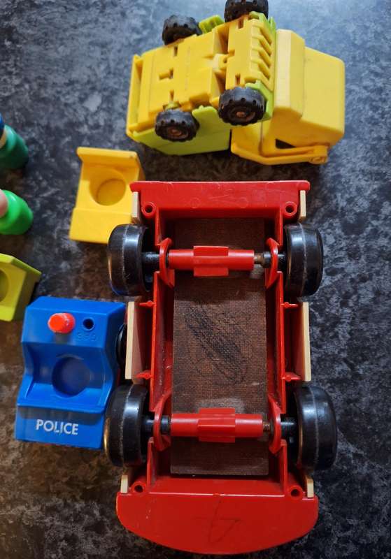 Mixed Lot of Vintage Fisher Price People
