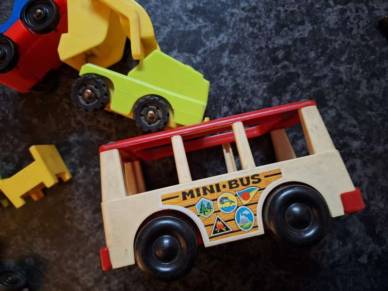 Mixed Lot of Vintage Fisher Price People