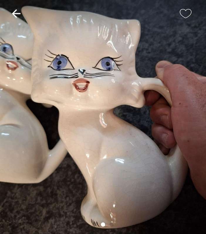 2x Cat Jugs