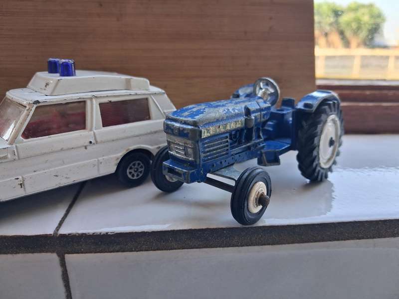 Vintage toy car's