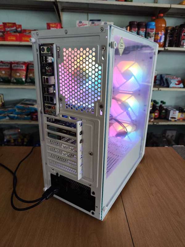 Core i7 Budget Gamer**GTX650 2GB**12GB Ram**500GB SSD