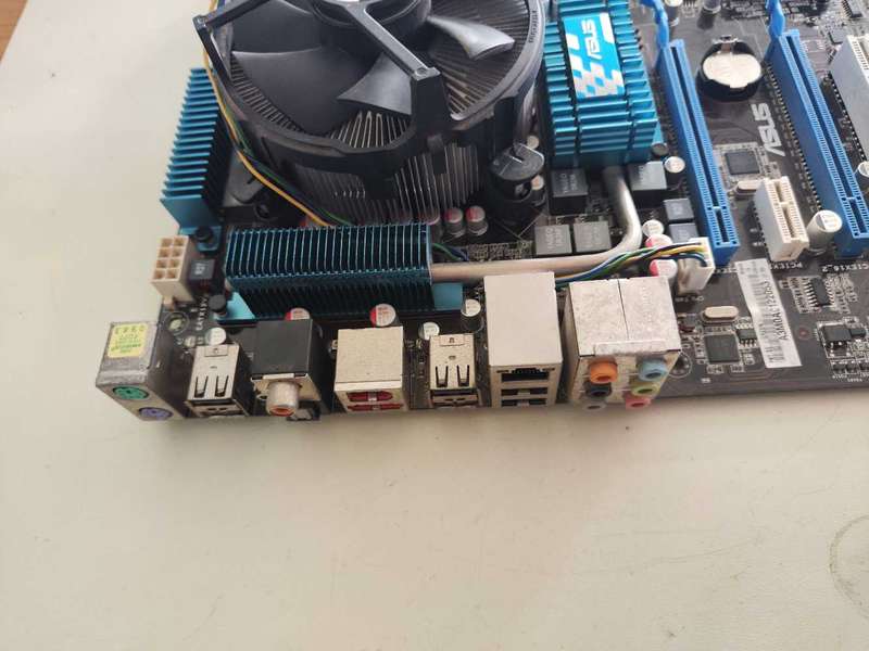 Intel core i7 Combo**12GB Ram**Asus P6T SE Motherboard