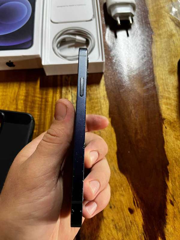 Iphone 12 128GB Black**Original Box **75% Battery Health**