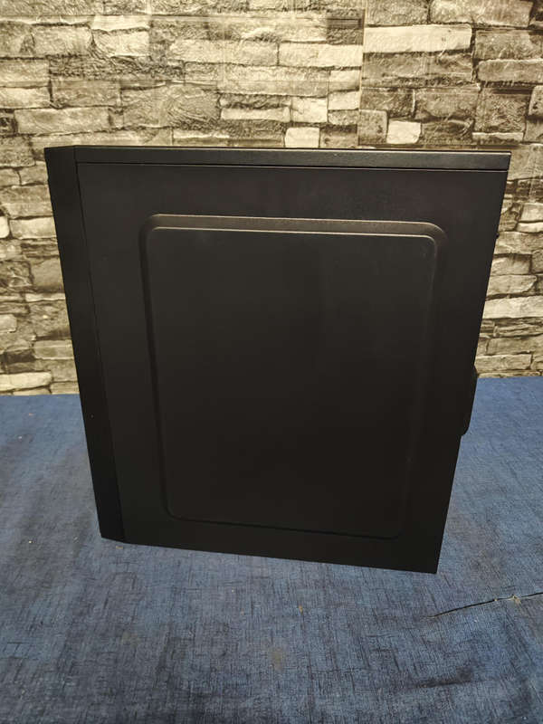 Alcatroz PC Case**ATX ,M-ATX ,DTX and ITX Board**