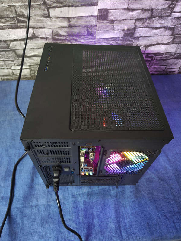 Ryzen 7 Gaming PC**GTX1660 Ti 6GB Graphics**16GB DDR4 Ram**1TB SSD