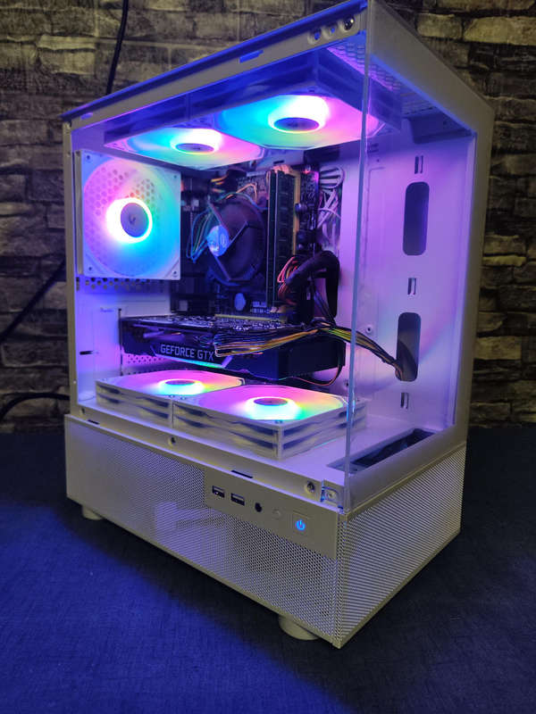 Intel Core i7 Gaming PC**GTX1660 Ti 6GB Graphics Card**16GB Ram**SSD+HDD