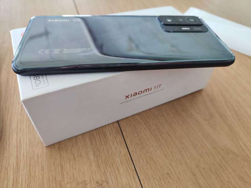 Xiaomi 11T ( MI 11T)**8GB +4GB Ram**128GB UFS3.1 Storage**Dimensity 1300 5G