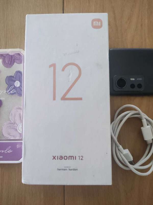 Xiaomi 12 / MI 12 ** 8GB** 128GB**Snapdragon 8 gen 1