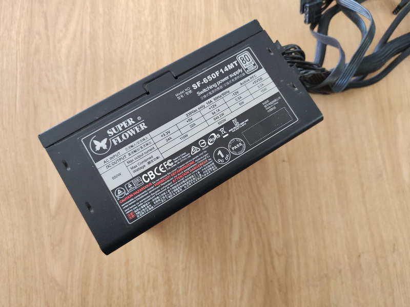 Super flower SF650 Fully Modular PSU with all Cables**650W**