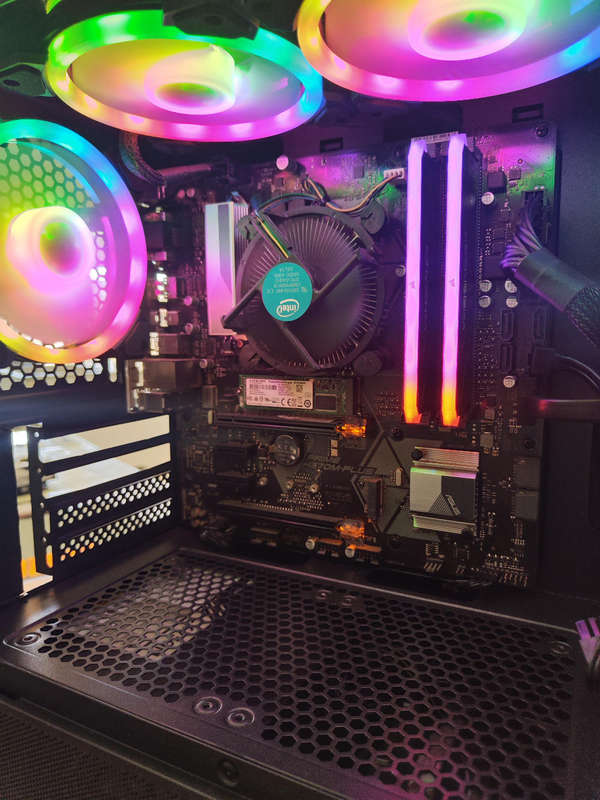 Intel Core i5 9400F Combo**16GB Corsair RGB Ram**Asus Prime H370M-Plus Motherboard