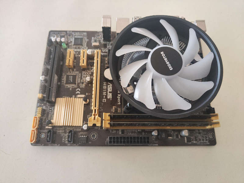 Intel Core i5 4690K Combo**16GB Ram**RGB CPU Cooler**