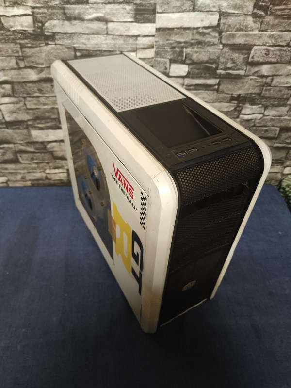 Coolermaster White Large Gaming Case