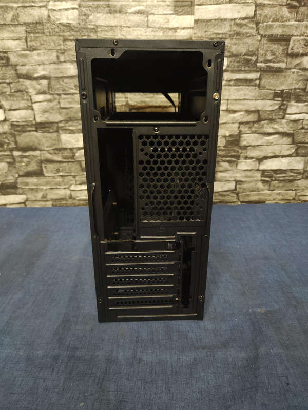 Alcatroz PC Case**ATX ,M-ATX ,DTX and ITX Board**