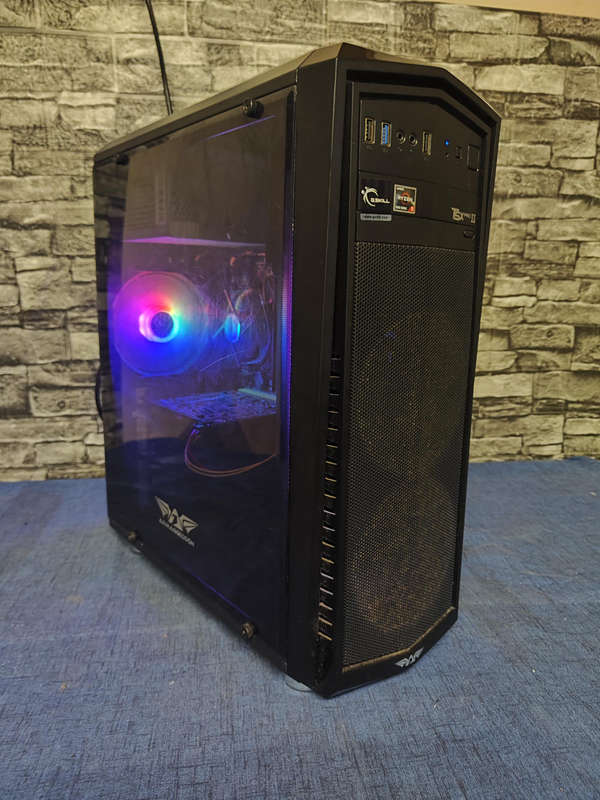 Intel Core i5 Budget Gamer**GTX960 4GB Graphics Card**16GB ram and 500GB SSD