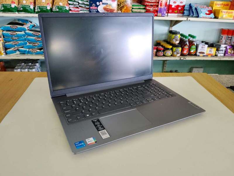 Lenovo IdeaPad 3 15inch Intel Core i5 1135G7**8GB DDR4 Ram**500GB NVME SSD and 1TB HDD