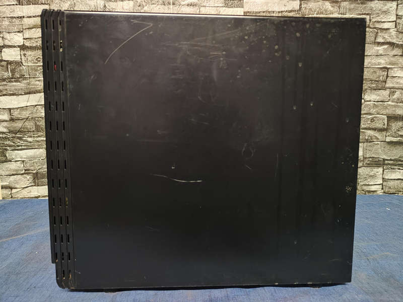 Gigabyte computer Case**M-ATX and ITX boards