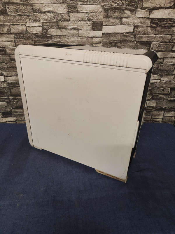 Coolermaster White Large Gaming Case
