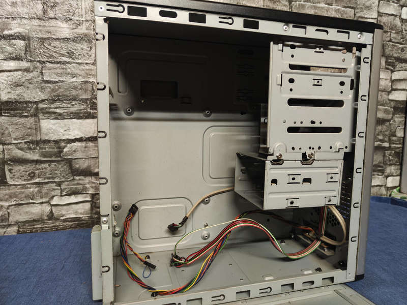 Gigabyte PC Chassis**M-ATX, DTX andIX boards**