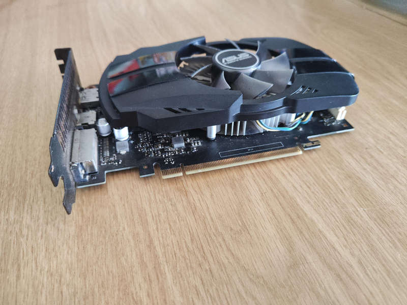 Asus Phoenix GTX1050 Ti 4GB GDDR5 Graphics Card**Parts or Repair**