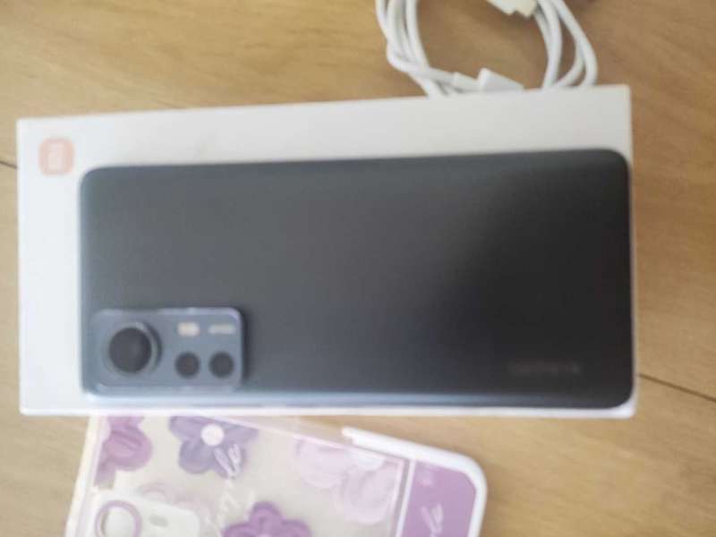 Xiaomi 12 / MI 12 ** 8GB** 128GB**Snapdragon 8 gen 1
