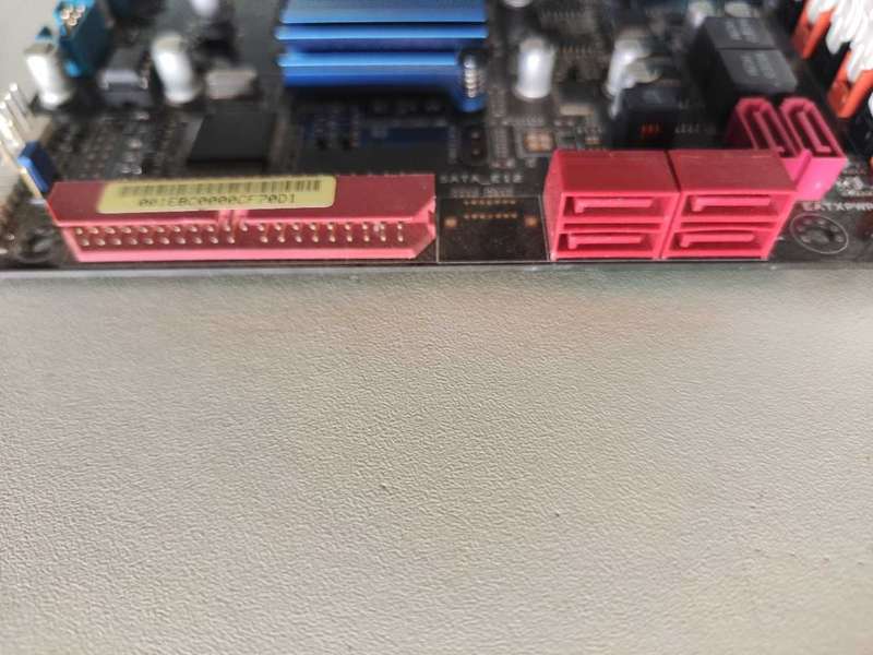 Intel core i7 Combo**12GB Ram**Asus P6T SE Motherboard