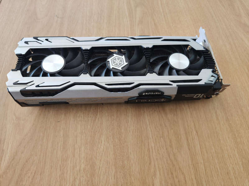 Inno3D IChill Herculez X3 GTX1080 8GB GDDR5X Graphics Card