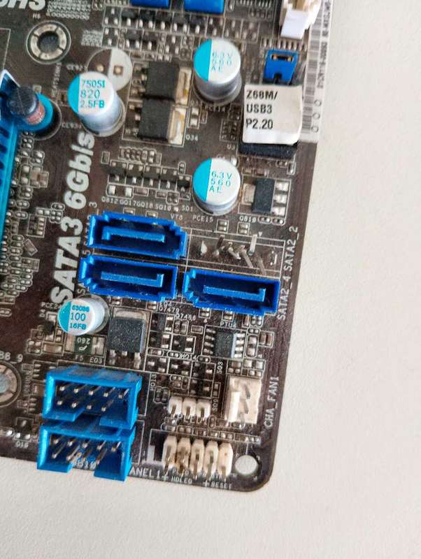 Intel Core i3 3240 Combo**ASRock z68m Motherboard**4GB DDR3 Ram**SATA port damaged