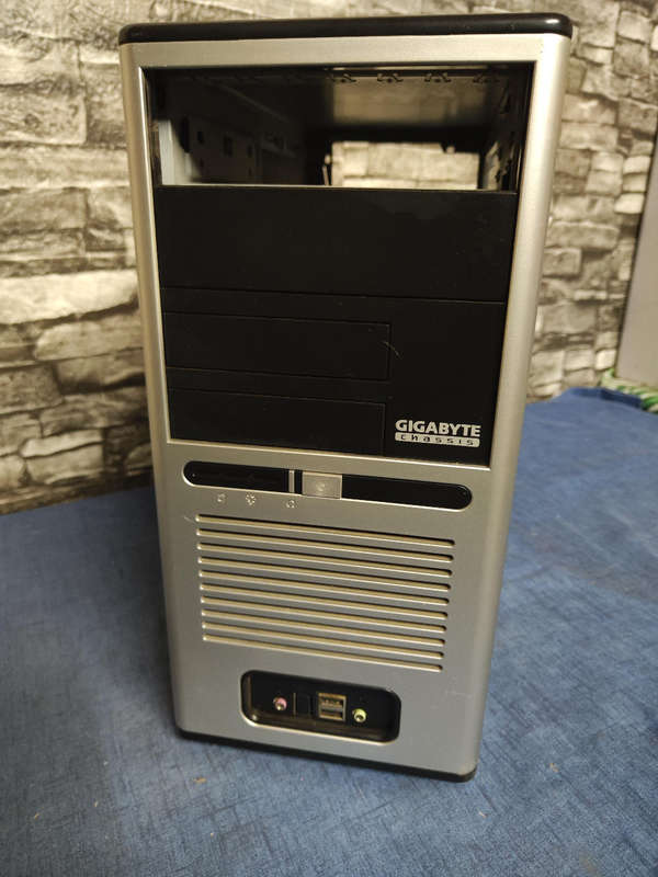 Gigabyte PC Chassis**M-ATX, DTX andIX boards**