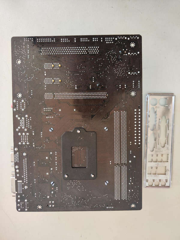 Intel Core i5 4460 Quad Core Combo**8GB Ram**Asus H81M  Motherboard