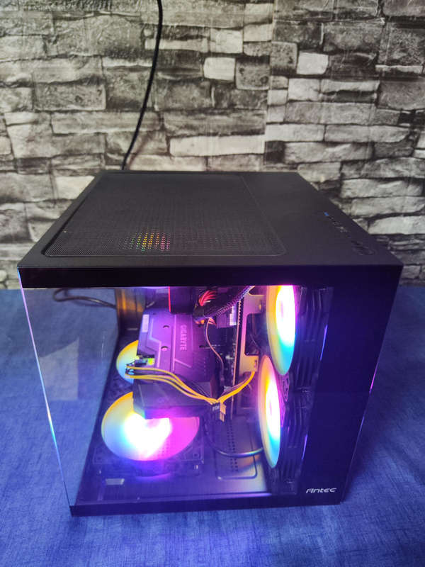 Ryzen 7 Gaming PC**GTX1660 Ti 6GB Graphics**16GB DDR4 Ram**1TB SSD
