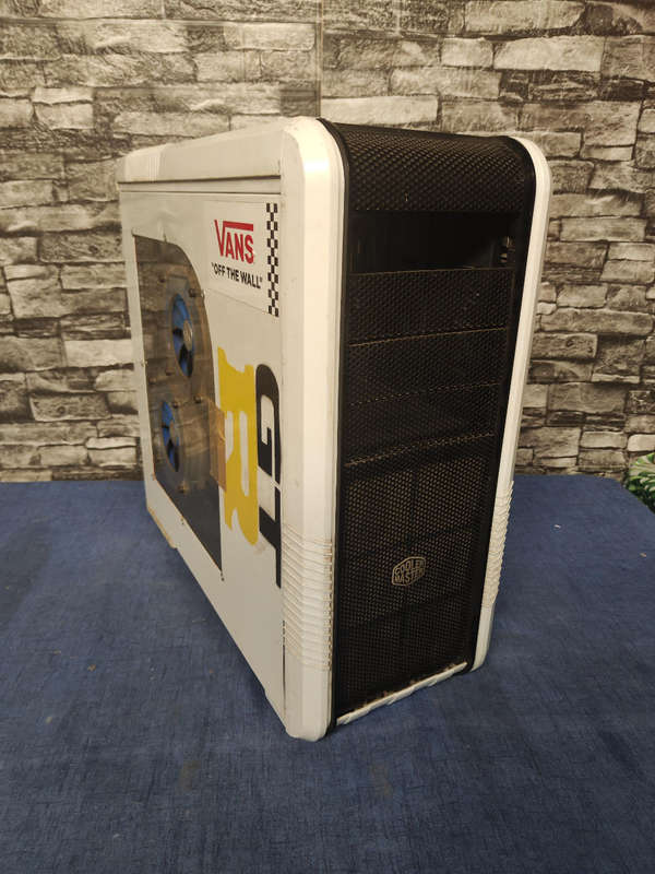 Coolermaster White Large Gaming Case