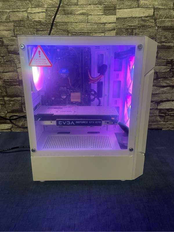 GTX1070 Gamer**i5 6600**16GB Ram**500GB SSD**