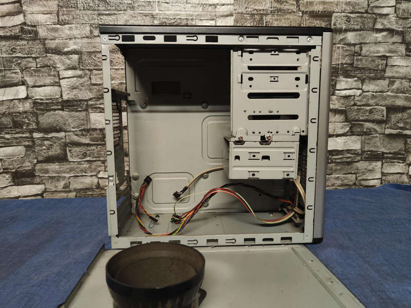 Gigabyte PC Chassis**M-ATX, DTX andIX boards**