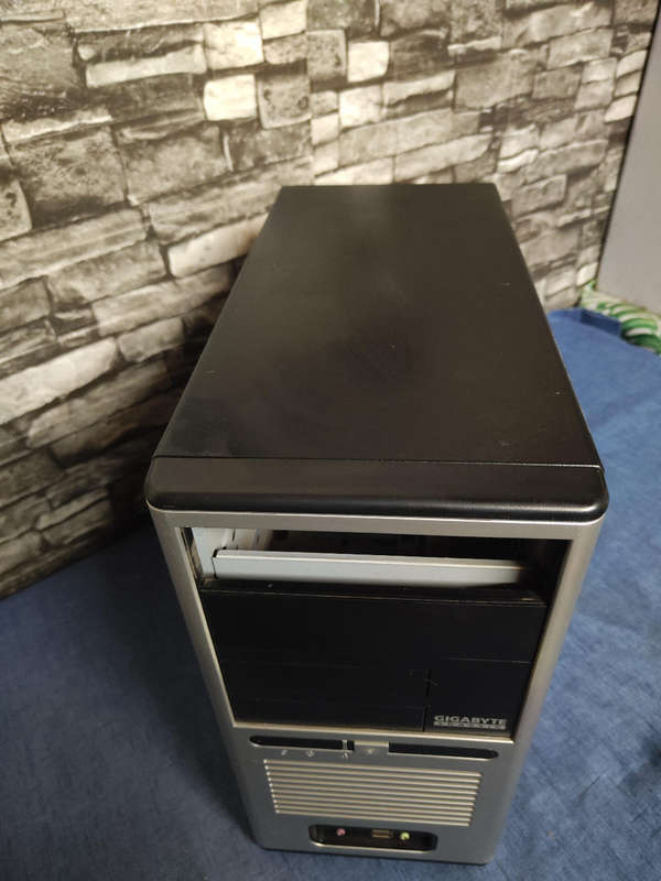 Gigabyte PC Chassis**M-ATX, DTX andIX boards**