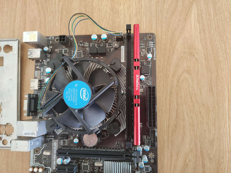 Intel Core i5 7500 Combo**8GB Gaming Ram**MSI Pro series board