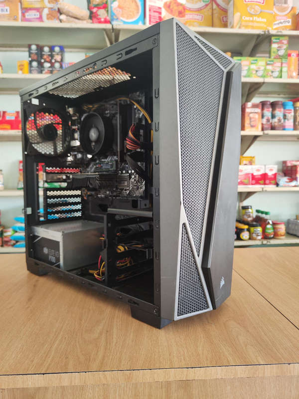 Ryzen 5 5600G PC**16GB Gaming Ram**Asus Wifi MB**700W PSU