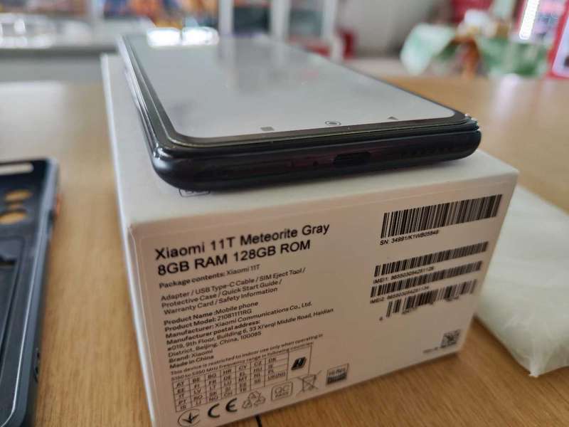 Xiaomi 11T ( MI 11T)**8GB +4GB Ram**128GB UFS3.1 Storage**Dimensity 1300 5G
