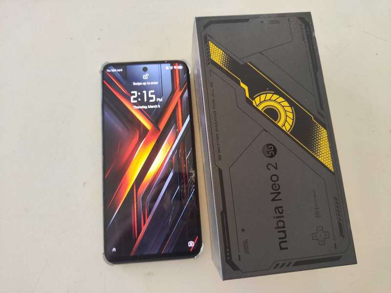 Nubia Neo 2 5G Gaming Phone**Cracked Screen ,touch still working**20GB ram**256GB Storage