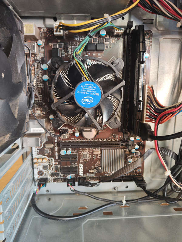 Intel Core i5 7500 PC**16GB Gskill Ram**500GB SSD**MSI Board