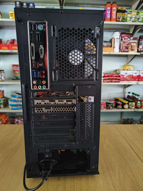 Intel Core i7 Gaming PC**RTX2070 8GB Graphics**16GB DDR4**1TB SSD
