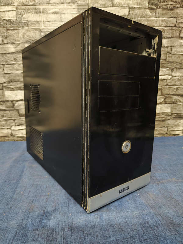 Gigabyte Chassis**fits MATX+ ITX boards**